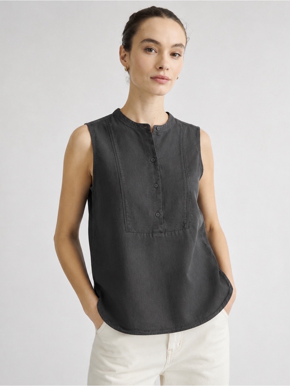 GAP Woman Charcoal Lightweight Collarless Sleeveless Top MEDIUM Classic Preppy